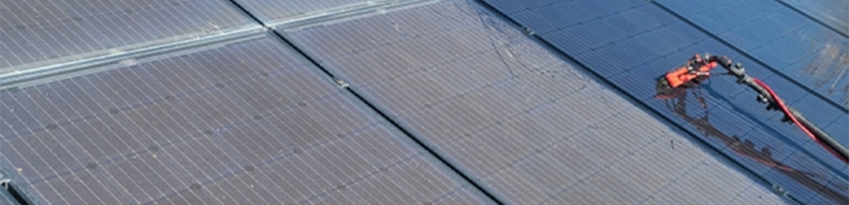 solar_panel_cleaning